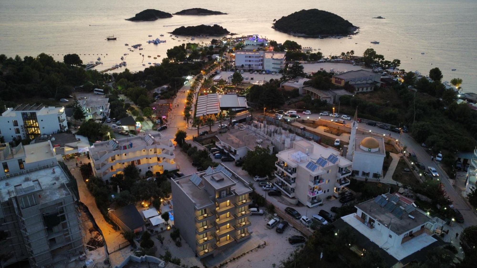 Hotel Resol 2 Ksamil Eksteriør billede