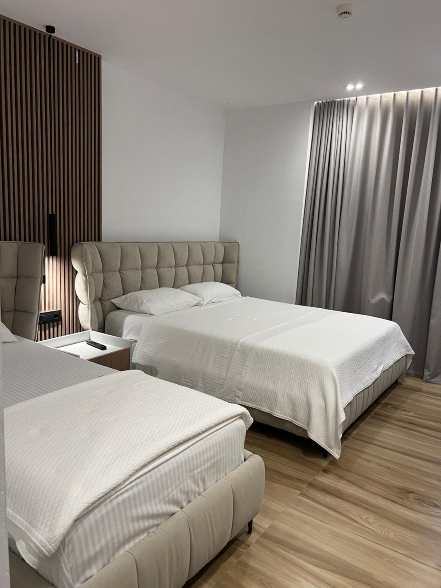 Hotel Resol 2 Ksamil Eksteriør billede